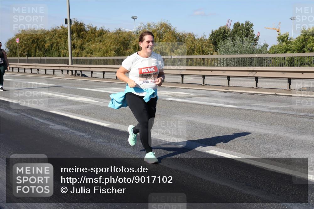 03.10.2025 - Köhlbrandbrückenlauf Julia Fischer http://msf.ph/oto/9017102 03.10.2025 13:22:50 Position 3 5015 meine-sportfotos.de