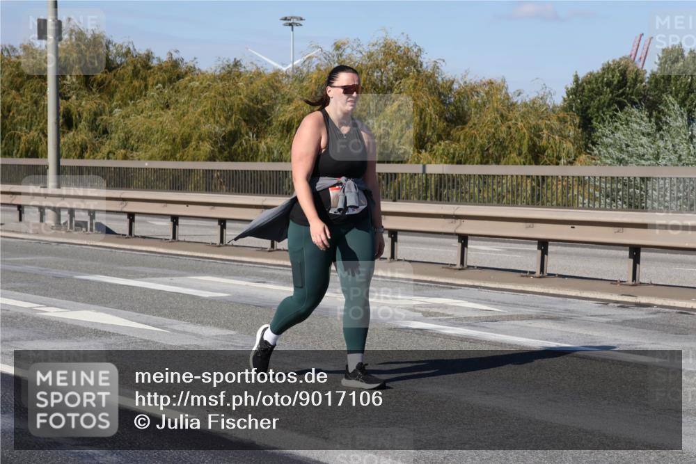 03.10.2025 - Köhlbrandbrückenlauf Julia Fischer http://msf.ph/oto/9017106 03.10.2025 13:22:55 Position 3  meine-sportfotos.de