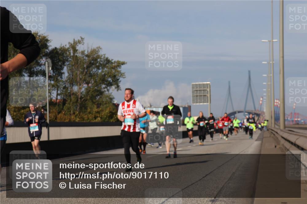 03.10.2025 - Köhlbrandbrückenlauf Luisa Fischer http://msf.ph/oto/9017110 03.10.2025 11:03:17 Position 3  meine-sportfotos.de