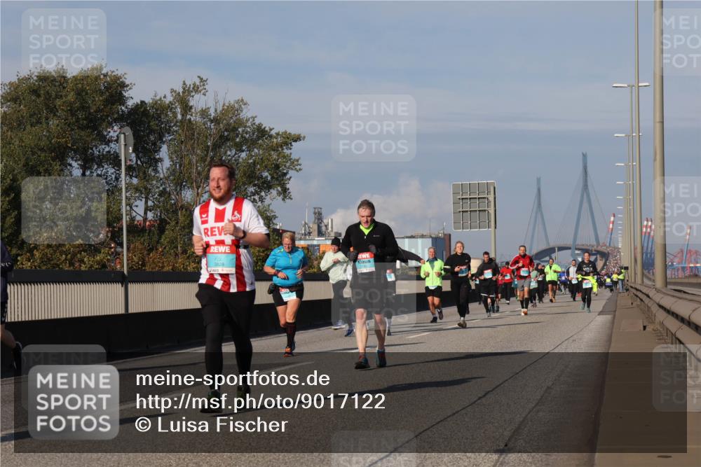 03.10.2025 - Köhlbrandbrückenlauf Luisa Fischer http://msf.ph/oto/9017122 03.10.2025 11:03:19 Position 3 3828, 6, 2180 meine-sportfotos.de