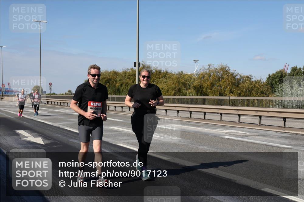 03.10.2025 - Köhlbrandbrückenlauf Julia Fischer http://msf.ph/oto/9017123 03.10.2025 13:23:04 Position 3  meine-sportfotos.de