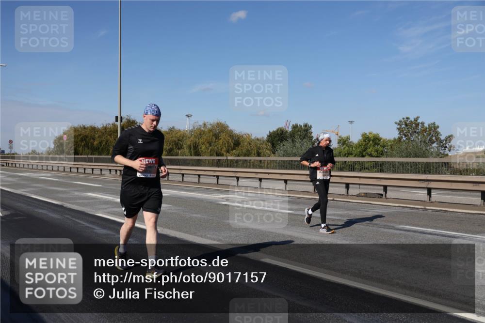03.10.2025 - Köhlbrandbrückenlauf Julia Fischer http://msf.ph/oto/9017157 03.10.2025 13:23:22 Position 3  meine-sportfotos.de