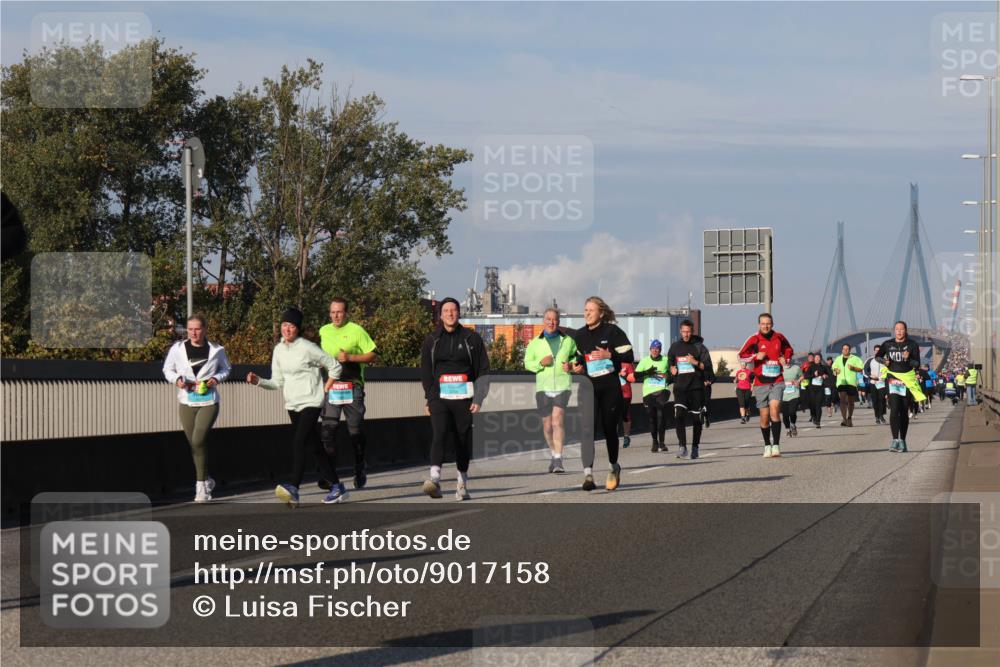 03.10.2025 - Köhlbrandbrückenlauf Luisa Fischer http://msf.ph/oto/9017158 03.10.2025 11:03:23 Position 3  meine-sportfotos.de