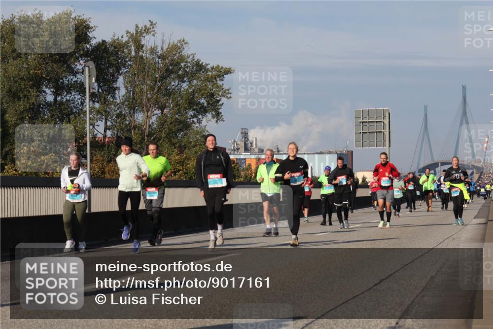 03.10.2025 - Köhlbrandbrückenlauf Luisa Fischer http://msf.ph/oto/9017161 03.10.2025 11:03:23 Position 3  meine-sportfotos.de