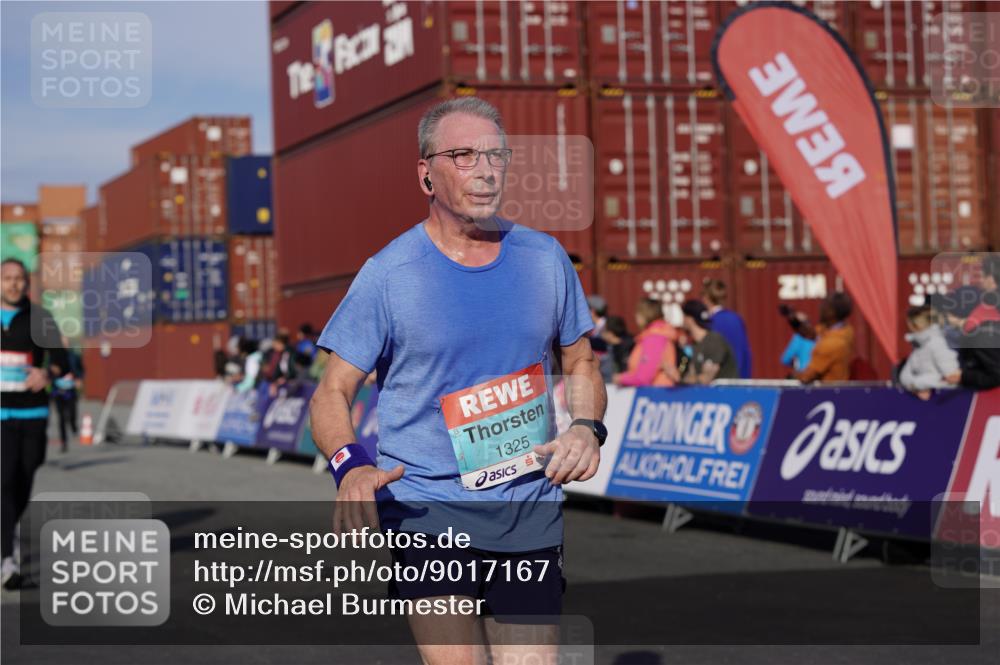03.10.2025 - Köhlbrandbrückenlauf Michael Burmester http://msf.ph/oto/9017167 03.10.2025 10:16:32 Ziel 1325, 1437, 2113, 2247, 2287, 2349, 2778, 2945, 3747 meine-sportfotos.de