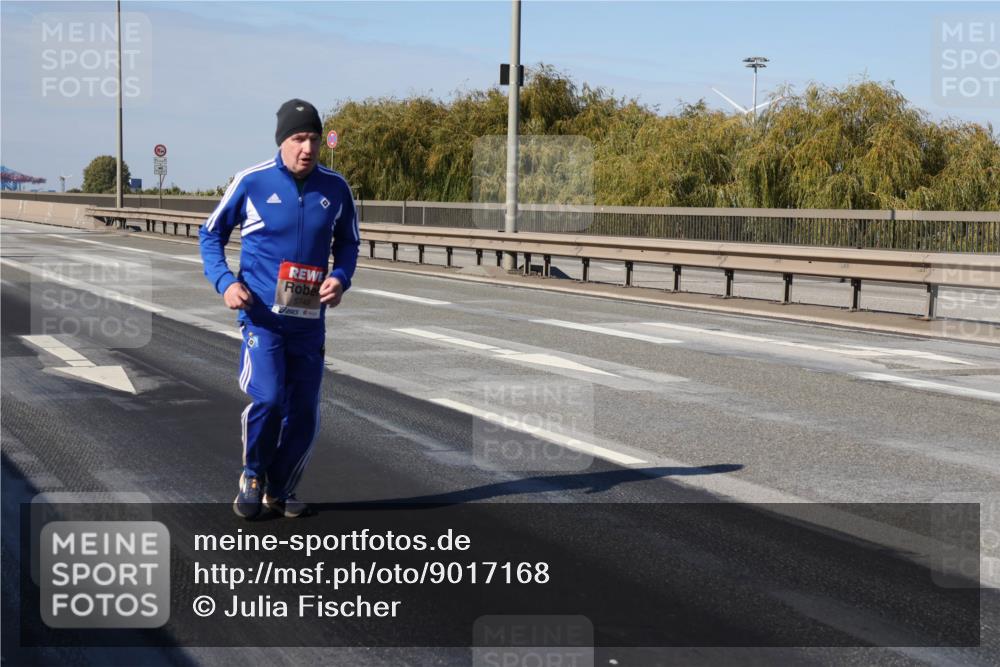 03.10.2025 - Köhlbrandbrückenlauf Julia Fischer http://msf.ph/oto/9017168 03.10.2025 13:23:29 Position 3 9 meine-sportfotos.de