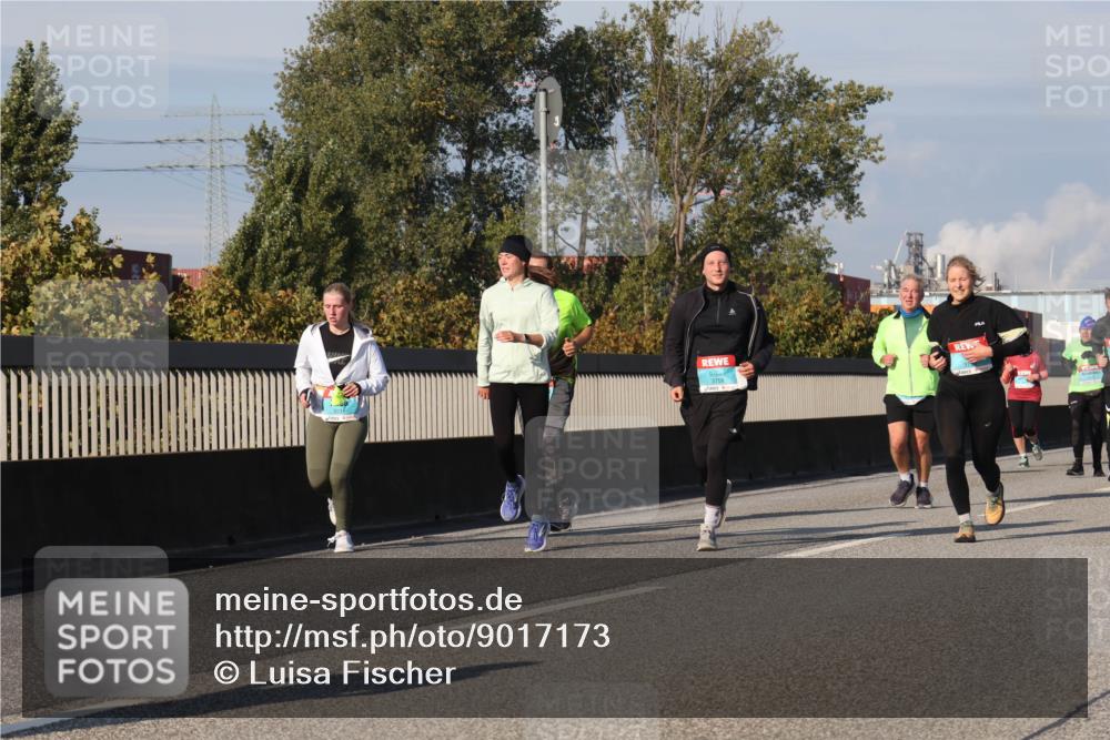 03.10.2025 - Köhlbrandbrückenlauf Luisa Fischer http://msf.ph/oto/9017173 03.10.2025 11:03:25 Position 3  meine-sportfotos.de