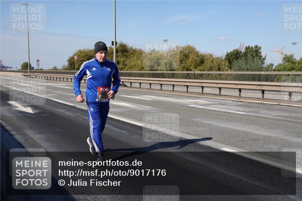 03.10.2025 - Köhlbrandbrückenlauf Julia Fischer http://msf.ph/oto/9017176 03.10.2025 13:23:30 Position 3 9 meine-sportfotos.de