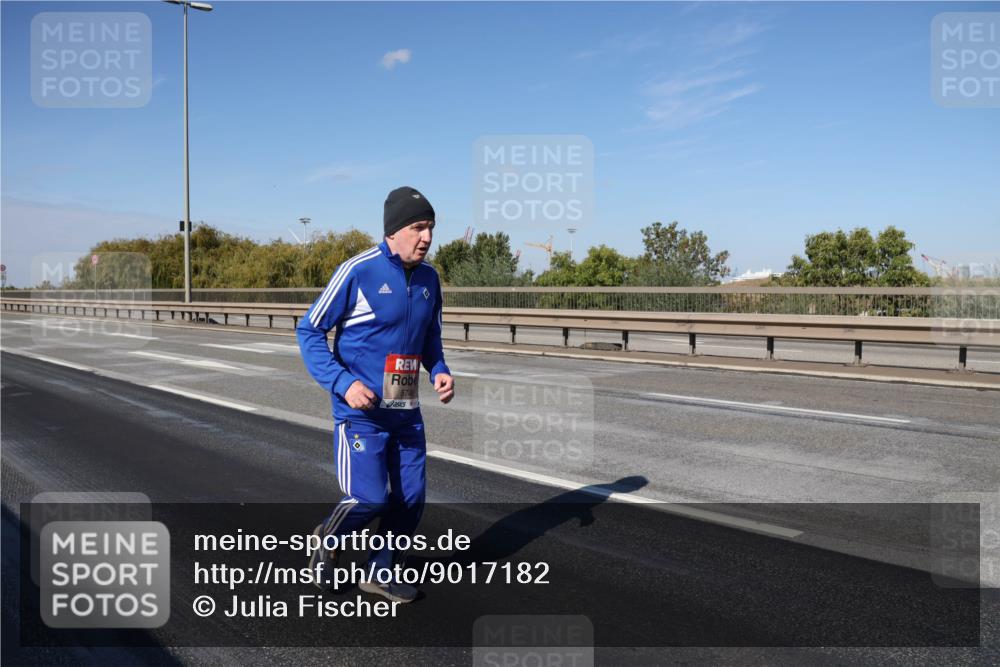 03.10.2025 - Köhlbrandbrückenlauf Julia Fischer http://msf.ph/oto/9017182 03.10.2025 13:23:31 Position 3 5748 meine-sportfotos.de