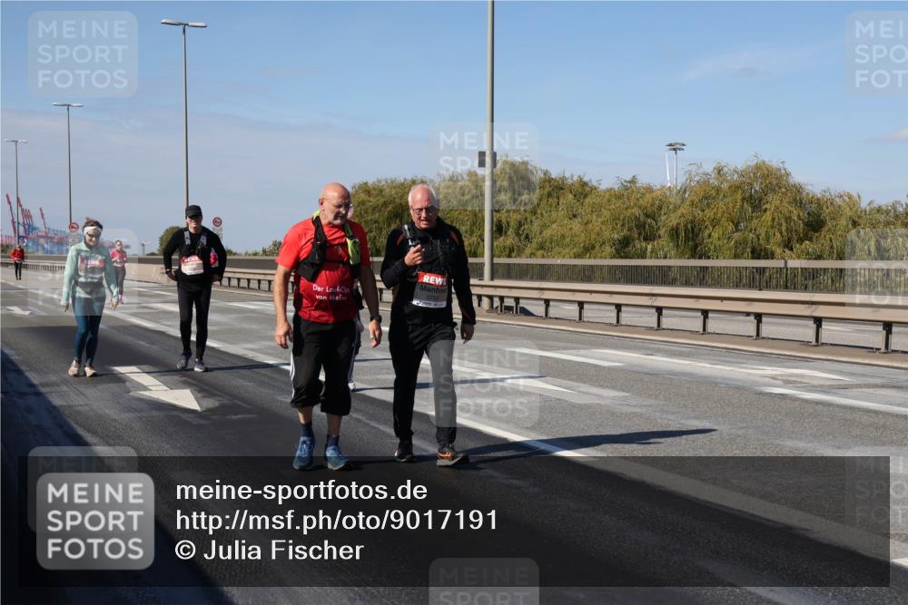 03.10.2025 - Köhlbrandbrückenlauf Julia Fischer http://msf.ph/oto/9017191 03.10.2025 13:23:44 Position 3  meine-sportfotos.de