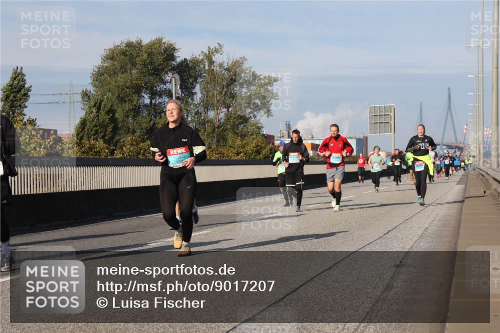 03.10.2025 - Köhlbrandbrückenlauf Luisa Fischer http://msf.ph/oto/9017207 03.10.2025 11:03:28 Position 3  meine-sportfotos.de