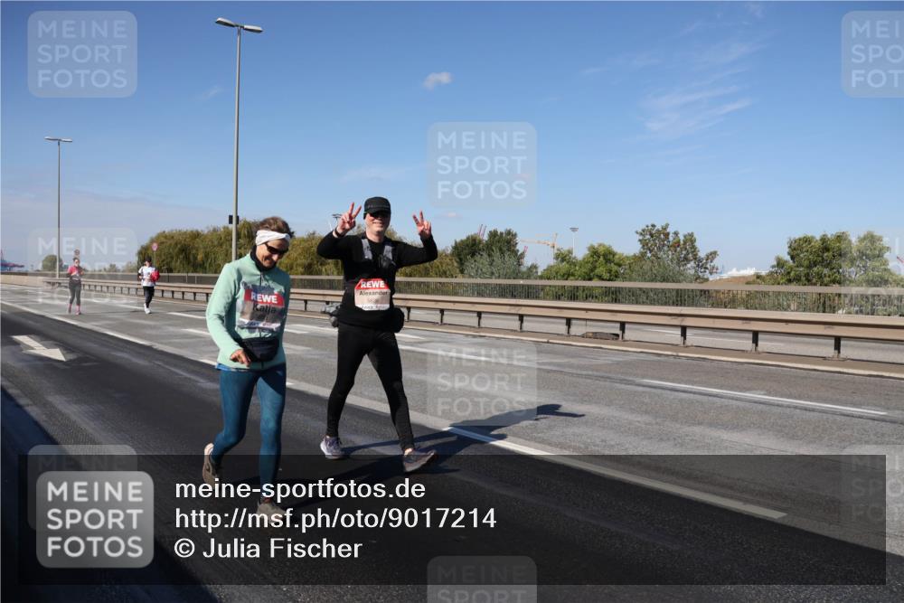 03.10.2025 - Köhlbrandbrückenlauf Julia Fischer http://msf.ph/oto/9017214 03.10.2025 13:23:50 Position 3  meine-sportfotos.de
