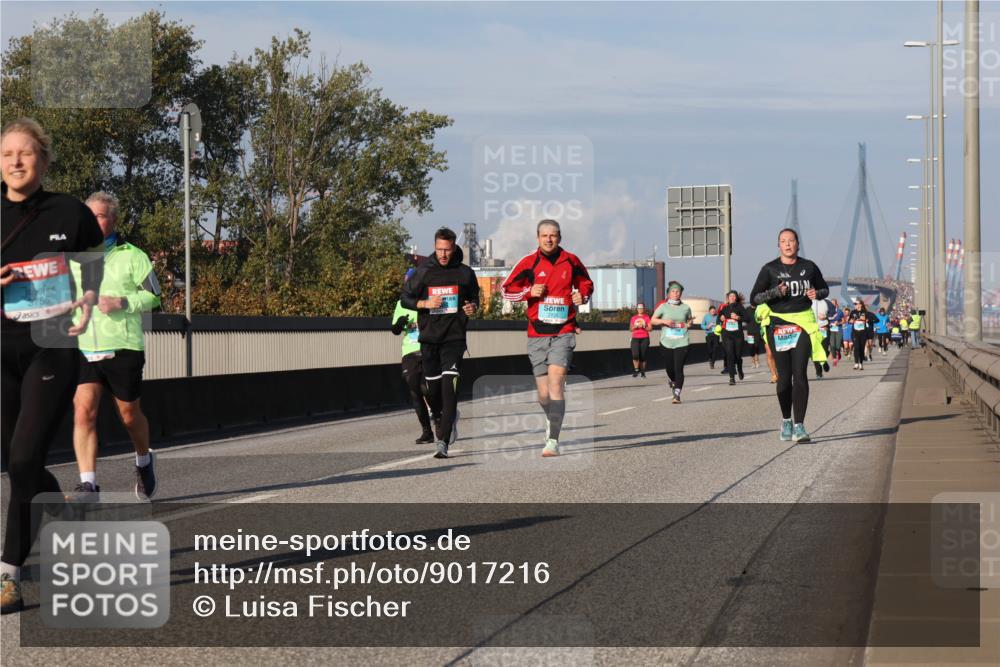 03.10.2025 - Köhlbrandbrückenlauf Luisa Fischer http://msf.ph/oto/9017216 03.10.2025 11:03:29 Position 3 3755 meine-sportfotos.de