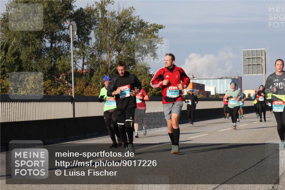 03.10.2025 - Köhlbrandbrückenlauf Luisa Fischer http://msf.ph/oto/9017226 03.10.2025 11:03:30 Position 3 2674, 2855, 1547 meine-sportfotos.de