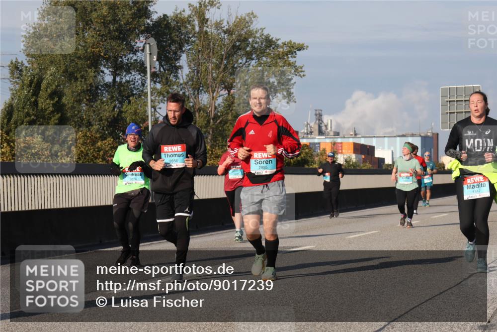03.10.2025 - Köhlbrandbrückenlauf Luisa Fischer http://msf.ph/oto/9017239 03.10.2025 11:03:31 Position 3 2674, 2854, 2855, 1547 meine-sportfotos.de