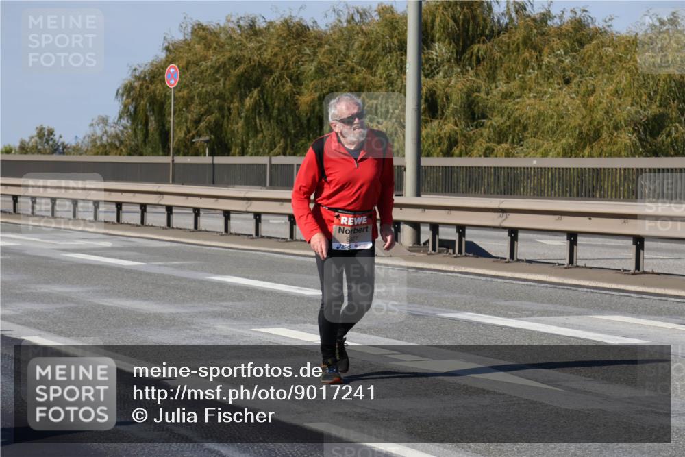 03.10.2025 - Köhlbrandbrückenlauf Julia Fischer http://msf.ph/oto/9017241 03.10.2025 13:24:12 Position 3  meine-sportfotos.de