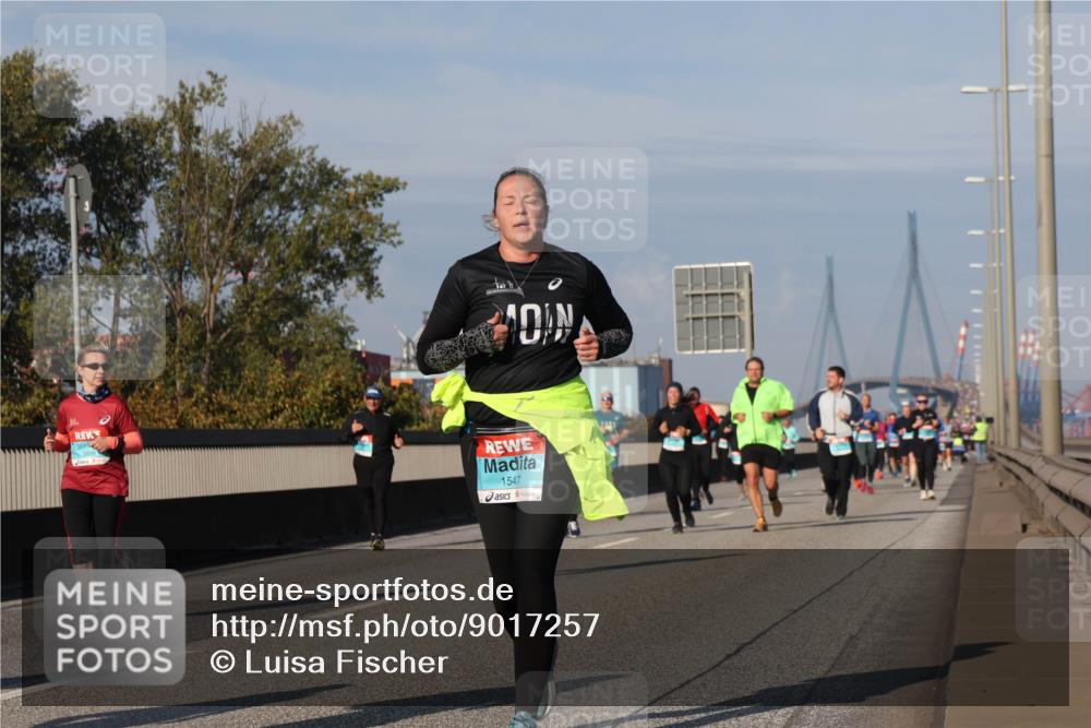 03.10.2025 - Köhlbrandbrückenlauf Luisa Fischer http://msf.ph/oto/9017257 03.10.2025 11:03:33 Position 3 1547 meine-sportfotos.de