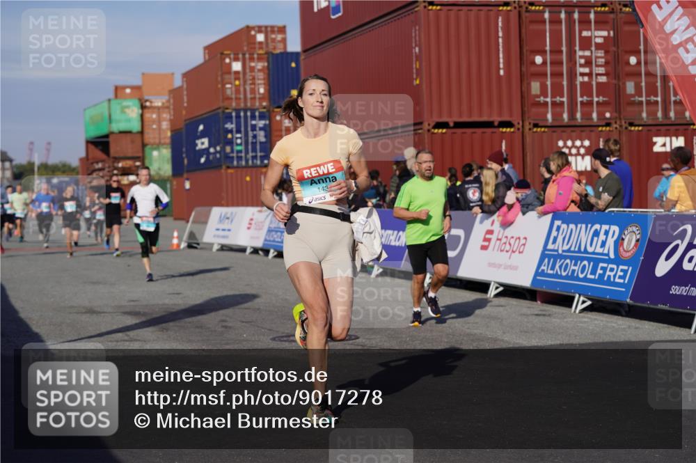 03.10.2025 - Köhlbrandbrückenlauf Michael Burmester http://msf.ph/oto/9017278 03.10.2025 10:16:39 Ziel 1303, 1304, 1437, 1708, 2113, 2247, 2349, 2404, 3194, 3747 meine-sportfotos.de