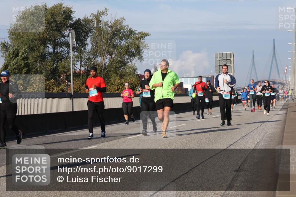 03.10.2025 - Köhlbrandbrückenlauf Luisa Fischer http://msf.ph/oto/9017299 03.10.2025 11:03:39 Position 3  meine-sportfotos.de