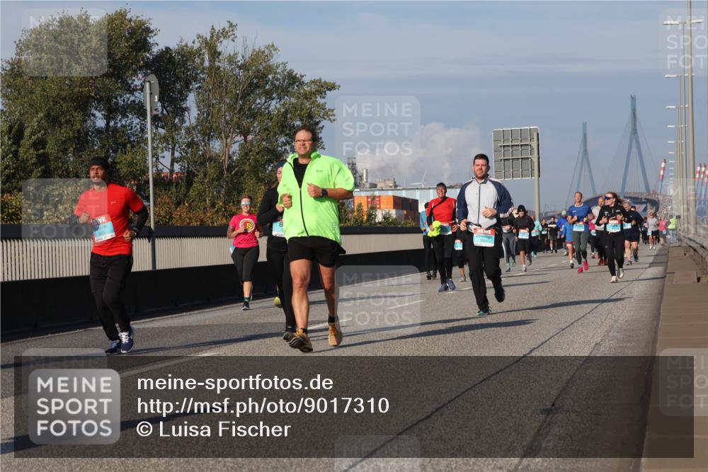 03.10.2025 - Köhlbrandbrückenlauf Luisa Fischer http://msf.ph/oto/9017310 03.10.2025 11:03:40 Position 3  meine-sportfotos.de
