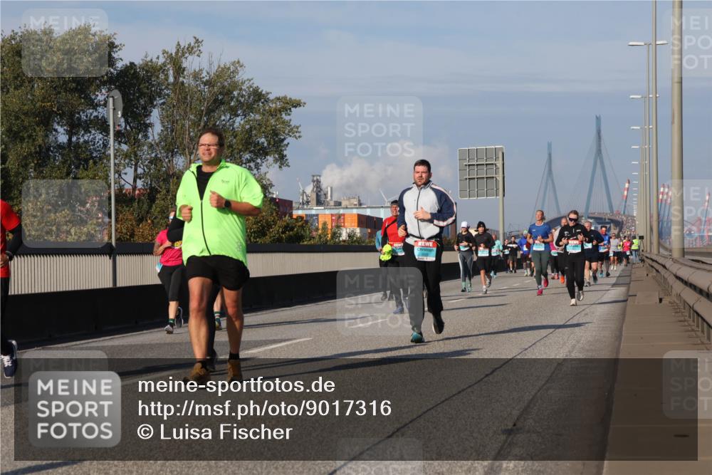 03.10.2025 - Köhlbrandbrückenlauf Luisa Fischer http://msf.ph/oto/9017316 03.10.2025 11:03:41 Position 3  meine-sportfotos.de