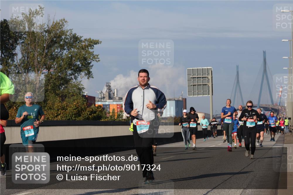 03.10.2025 - Köhlbrandbrückenlauf Luisa Fischer http://msf.ph/oto/9017324 03.10.2025 11:03:42 Position 3  meine-sportfotos.de