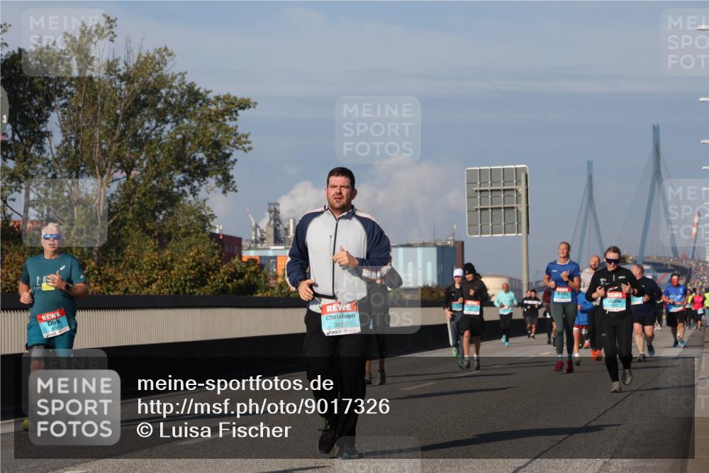 03.10.2025 - Köhlbrandbrückenlauf Luisa Fischer http://msf.ph/oto/9017326 03.10.2025 11:03:42 Position 3 3697, 3529 meine-sportfotos.de