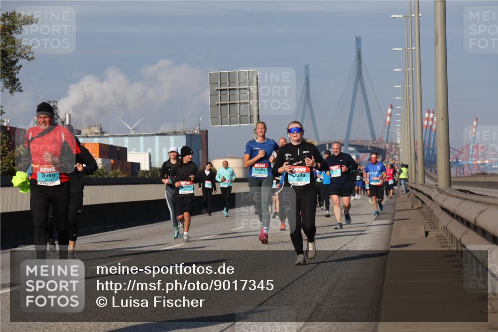 03.10.2025 - Köhlbrandbrückenlauf Luisa Fischer http://msf.ph/oto/9017345 03.10.2025 11:03:44 Position 3 3030, 1971 meine-sportfotos.de