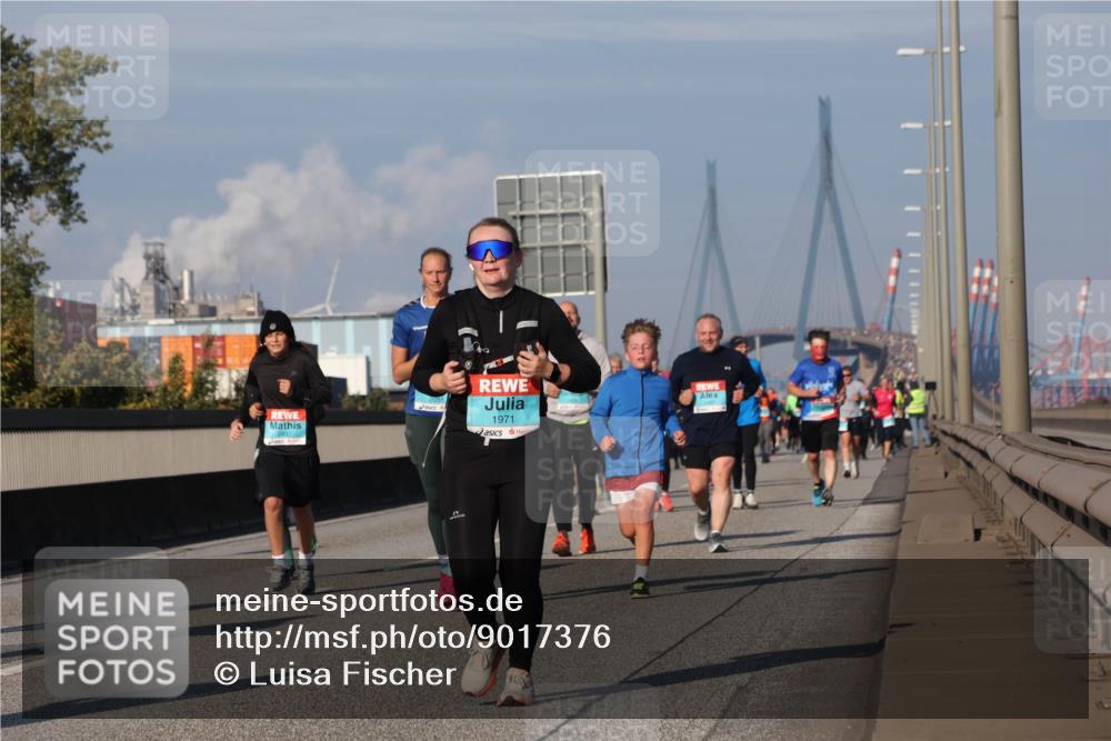 03.10.2025 - Köhlbrandbrückenlauf Luisa Fischer http://msf.ph/oto/9017376 03.10.2025 11:03:47 Position 3 1971 meine-sportfotos.de
