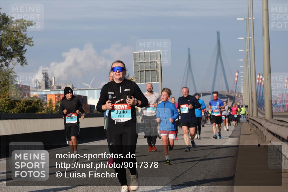 03.10.2025 - Köhlbrandbrückenlauf Luisa Fischer http://msf.ph/oto/9017378 03.10.2025 11:03:47 Position 3 2897, 1971 meine-sportfotos.de