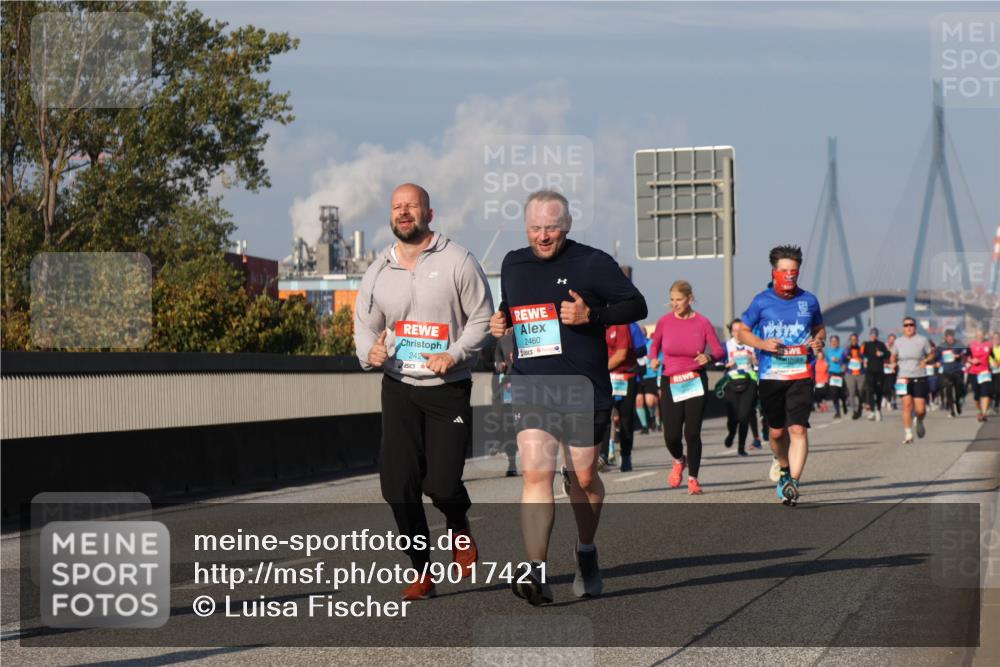 03.10.2025 - Köhlbrandbrückenlauf Luisa Fischer http://msf.ph/oto/9017421 03.10.2025 11:03:53 Position 3 242, 2460 meine-sportfotos.de
