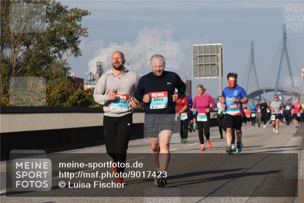 03.10.2025 - Köhlbrandbrückenlauf Luisa Fischer http://msf.ph/oto/9017423 03.10.2025 11:03:53 Position 3 2424, 2460 meine-sportfotos.de