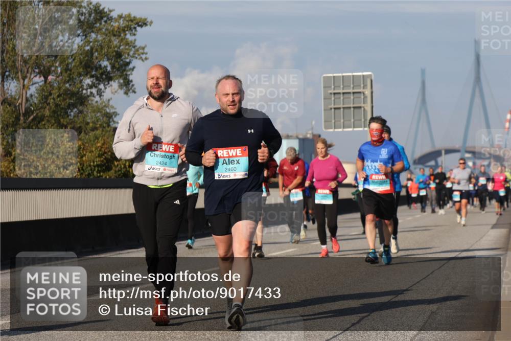 03.10.2025 - Köhlbrandbrückenlauf Luisa Fischer http://msf.ph/oto/9017433 03.10.2025 11:03:54 Position 3 2424, 2460 meine-sportfotos.de