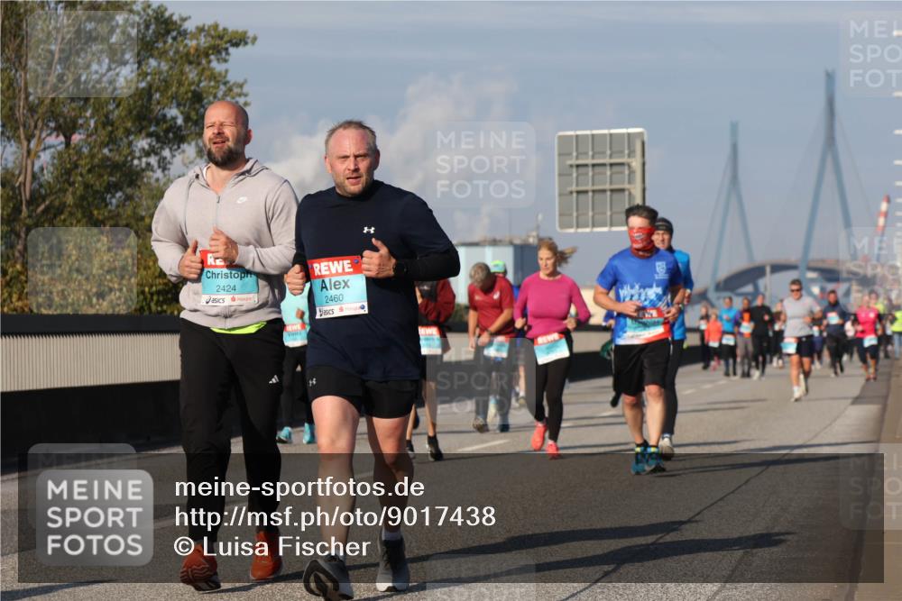 03.10.2025 - Köhlbrandbrückenlauf Luisa Fischer http://msf.ph/oto/9017438 03.10.2025 11:03:54 Position 3 2424, 2460 meine-sportfotos.de