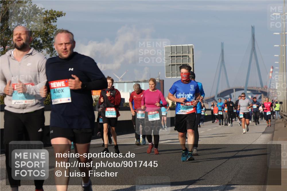 03.10.2025 - Köhlbrandbrückenlauf Luisa Fischer http://msf.ph/oto/9017445 03.10.2025 11:03:55 Position 3 242, 2460, 3635, 26 meine-sportfotos.de