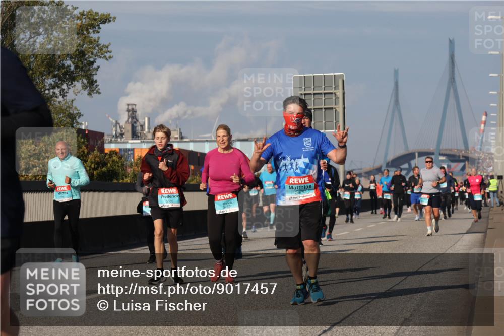 03.10.2025 - Köhlbrandbrückenlauf Luisa Fischer http://msf.ph/oto/9017457 03.10.2025 11:03:56 Position 3 3635, 3783, 2875 meine-sportfotos.de