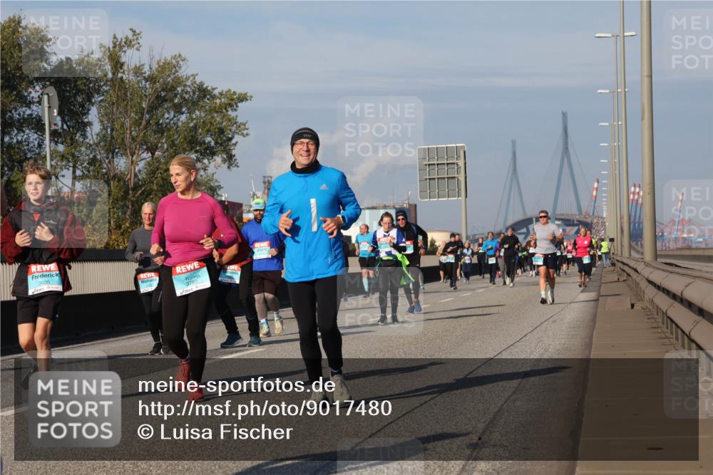 03.10.2025 - Köhlbrandbrückenlauf Luisa Fischer http://msf.ph/oto/9017480 03.10.2025 11:03:59 Position 3 3635, 3783 meine-sportfotos.de