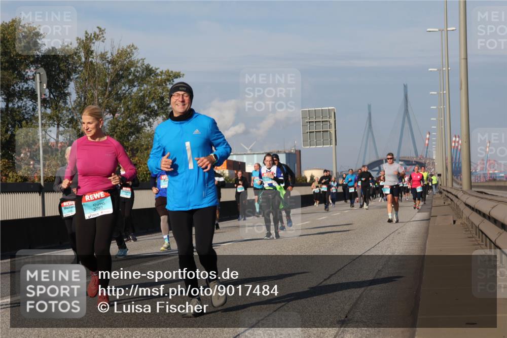 03.10.2025 - Köhlbrandbrückenlauf Luisa Fischer http://msf.ph/oto/9017484 03.10.2025 11:04:00 Position 3 3783 meine-sportfotos.de