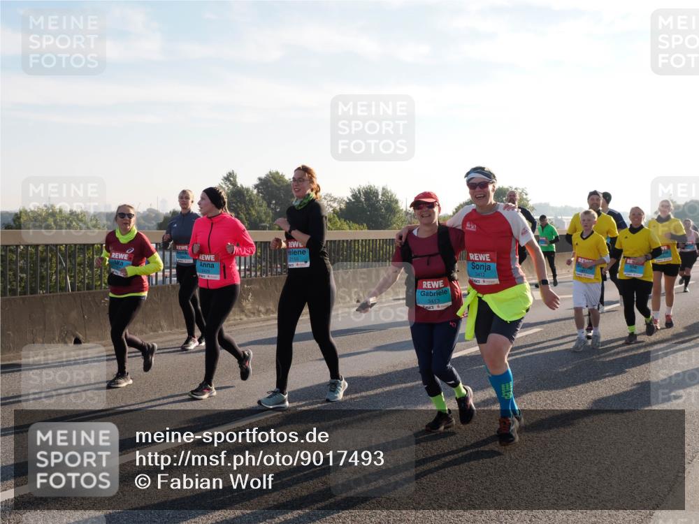 03.10.2025 - Köhlbrandbrückenlauf Fabian Wolf http://msf.ph/oto/9017493 03.10.2025 09:26:49 Position 3 2429, 2159, 3413, 3412 meine-sportfotos.de