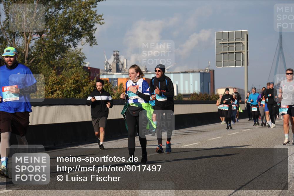 03.10.2025 - Köhlbrandbrückenlauf Luisa Fischer http://msf.ph/oto/9017497 03.10.2025 11:04:02 Position 3 2142, 2023 meine-sportfotos.de