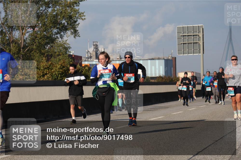 03.10.2025 - Köhlbrandbrückenlauf Luisa Fischer http://msf.ph/oto/9017498 03.10.2025 11:04:02 Position 3 2023 meine-sportfotos.de