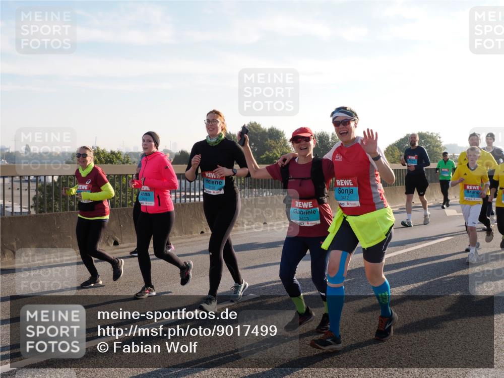03.10.2025 - Köhlbrandbrückenlauf Fabian Wolf http://msf.ph/oto/9017499 03.10.2025 09:26:49 Position 3 2429, 2159, 3413, 3412 meine-sportfotos.de