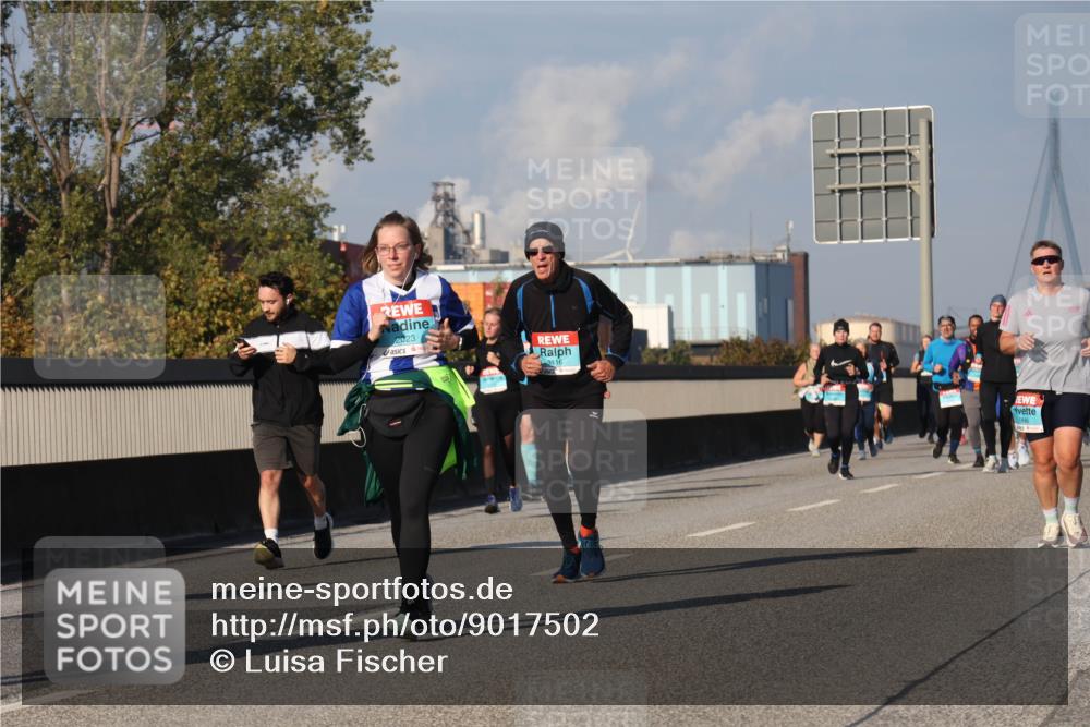 03.10.2025 - Köhlbrandbrückenlauf Luisa Fischer http://msf.ph/oto/9017502 03.10.2025 11:04:03 Position 3 2023, 3116 meine-sportfotos.de