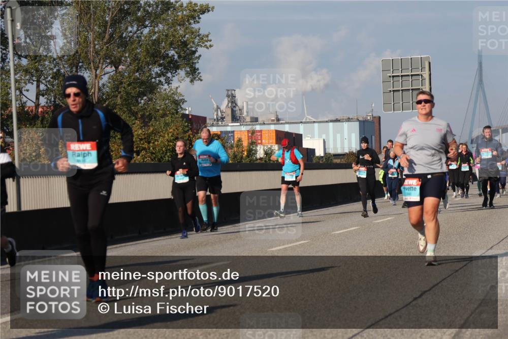 03.10.2025 - Köhlbrandbrückenlauf Luisa Fischer http://msf.ph/oto/9017520 03.10.2025 11:04:06 Position 3  meine-sportfotos.de