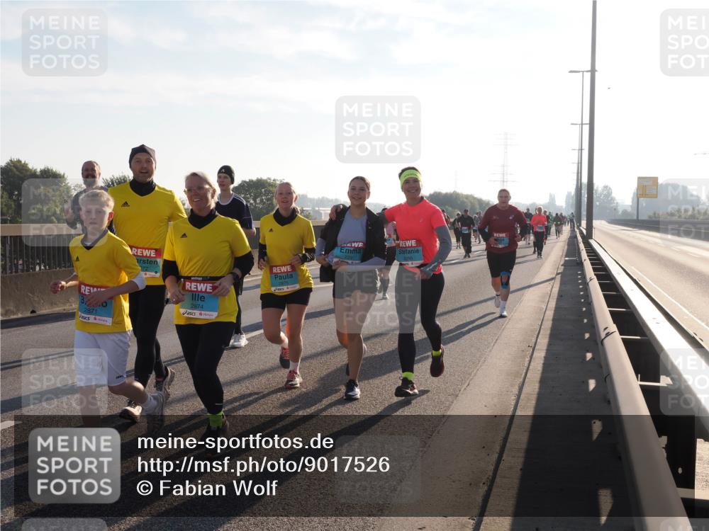 03.10.2025 - Köhlbrandbrückenlauf Fabian Wolf http://msf.ph/oto/9017526 03.10.2025 09:26:51 Position 3 2875, 2871, 372, 2874, 2299 meine-sportfotos.de