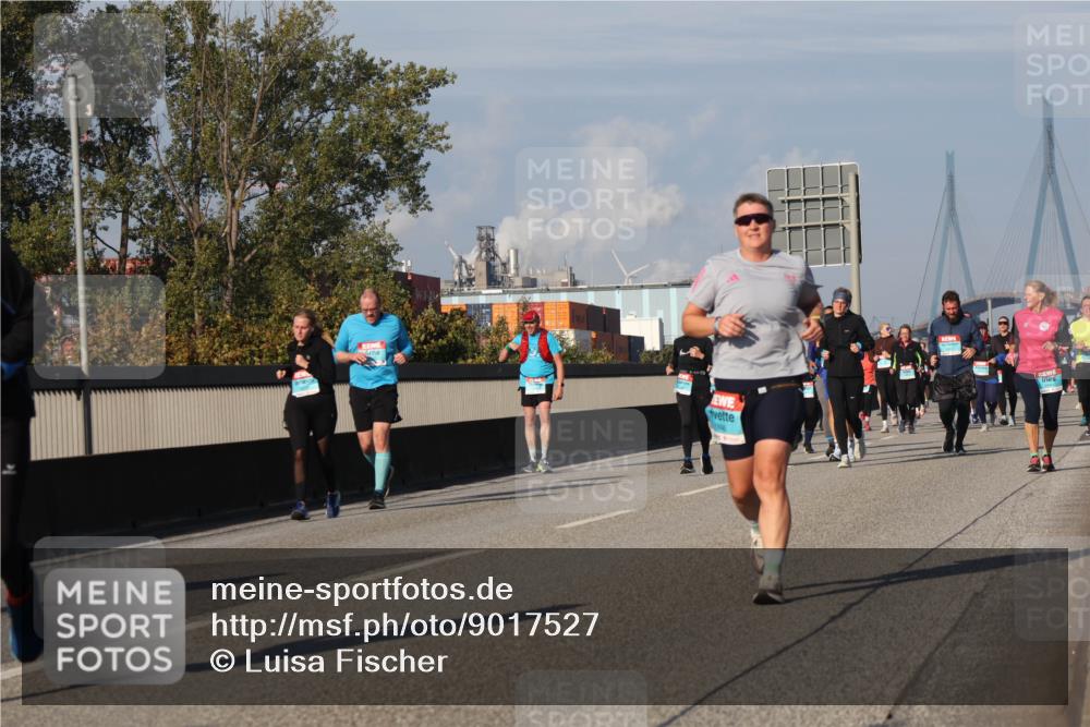 03.10.2025 - Köhlbrandbrückenlauf Luisa Fischer http://msf.ph/oto/9017527 03.10.2025 11:04:07 Position 3  meine-sportfotos.de