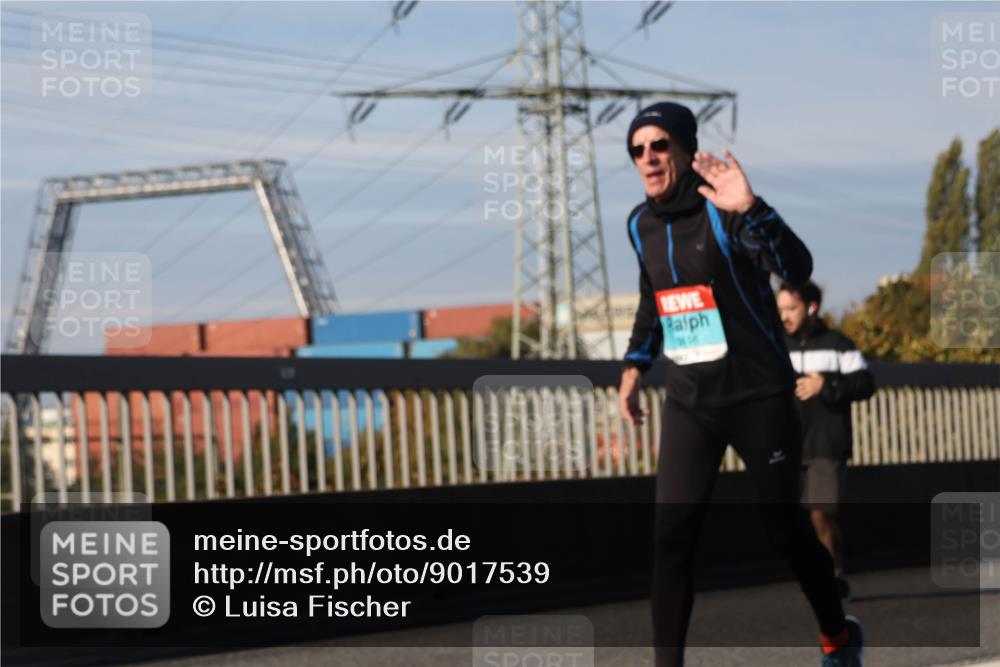 03.10.2025 - Köhlbrandbrückenlauf Luisa Fischer http://msf.ph/oto/9017539 03.10.2025 11:04:09 Position 3  meine-sportfotos.de