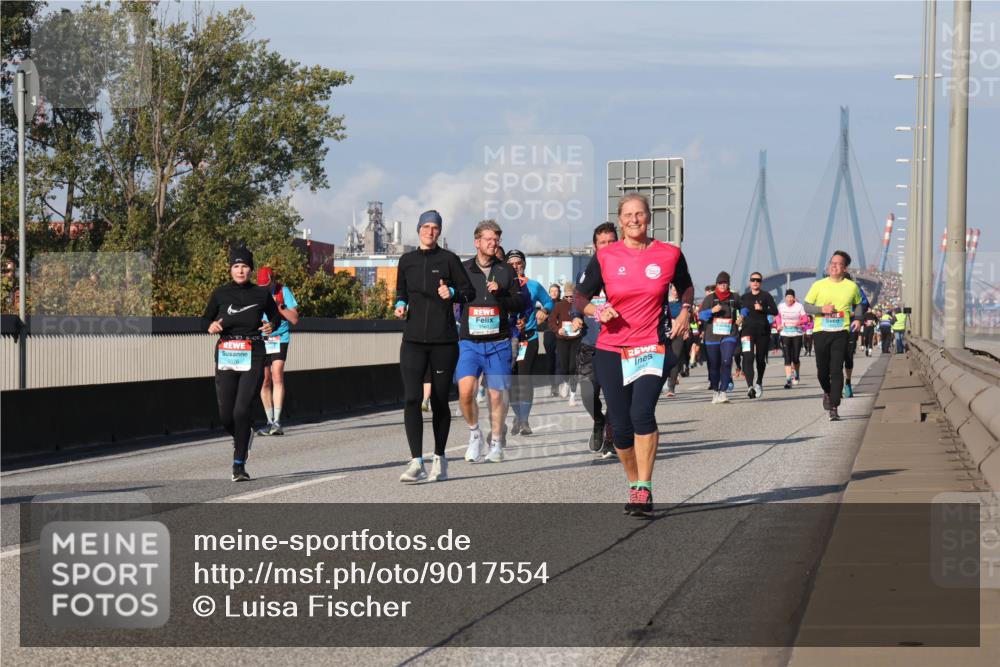 03.10.2025 - Köhlbrandbrückenlauf Luisa Fischer http://msf.ph/oto/9017554 03.10.2025 11:04:13 Position 3  meine-sportfotos.de