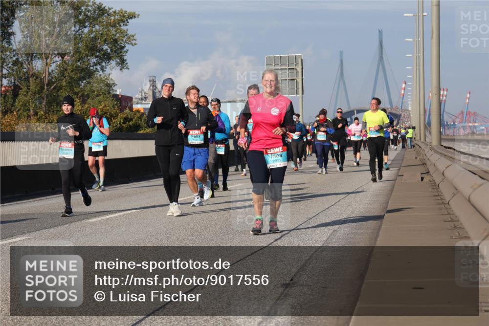 03.10.2025 - Köhlbrandbrückenlauf Luisa Fischer http://msf.ph/oto/9017556 03.10.2025 11:04:14 Position 3  meine-sportfotos.de