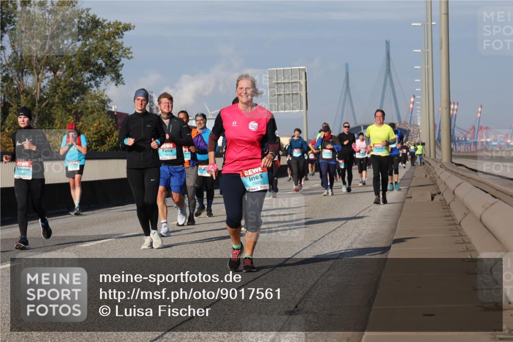 03.10.2025 - Köhlbrandbrückenlauf Luisa Fischer http://msf.ph/oto/9017561 03.10.2025 11:04:14 Position 3 2076, 1561, 2943 meine-sportfotos.de